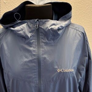 Columbia Light Blue Hooded Windbreaker Jacket XL measures 54” chest